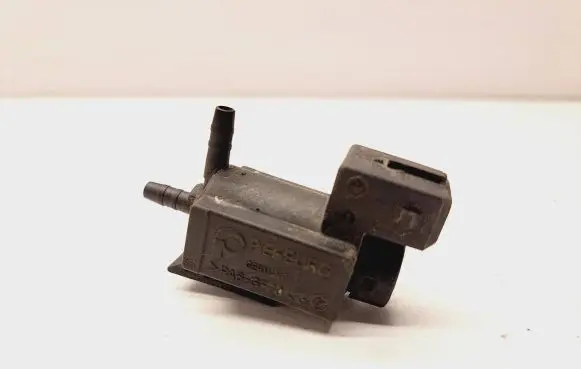 Volvo S80 Turbo solenoid valve 30611668 98T022 72224010