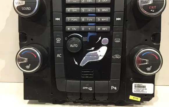 Volvo V60 Climate control unit 30795271 M4265100135 11W26E05