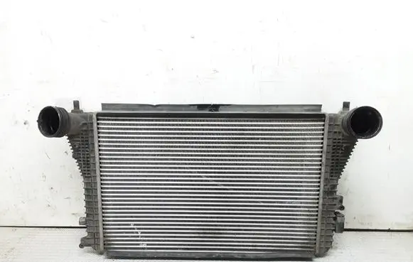 Volkswagen Golf Plus Intercooler radiator 1K0145803E