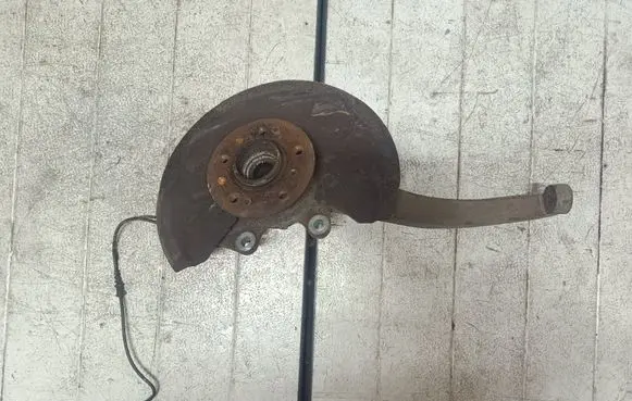 Mercedes-Benz ML W164 Front wheel hub spindle knuckle 02060642