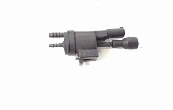 Mercedes-Benz E C207 W207 Turbo solenoid valve A0025407097