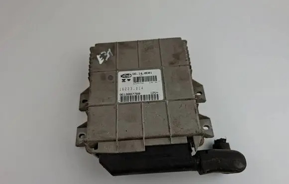 Peugeot 306 Engine control unit/module 9618087780 16223114