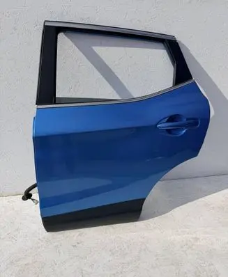 Nissan Qashqai Rear door 
