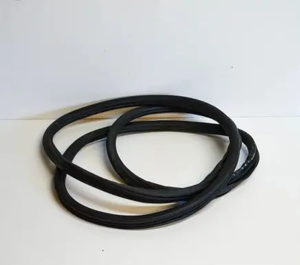 Volkswagen Touareg II Rubber seal rear door 7P0867367