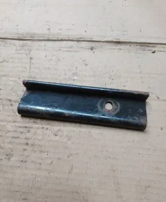 Battery bracket