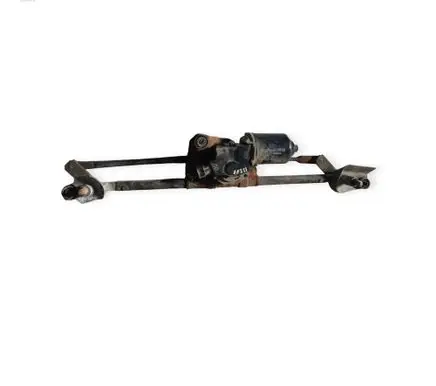 Lexus IS 200-300 Front wiper linkage and motor