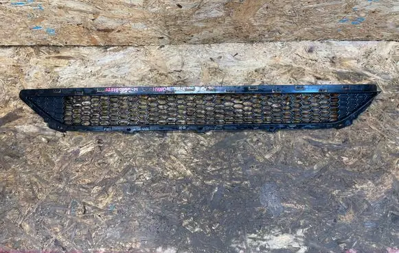 Hyundai Tucson TL Front bumper lower grill 86561-D7000 S2510D033-M