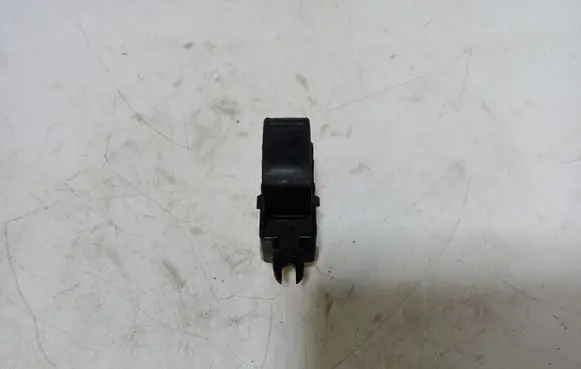 Nissan X-Trail T30 Electric window control switch