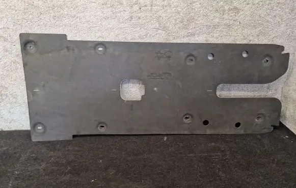 Land Rover Range Rover Evoque L551 Center/middle under tray cover K8D214385A