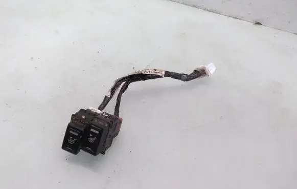 Nissan X-Trail T30 Seat heating switch 24016EQ300