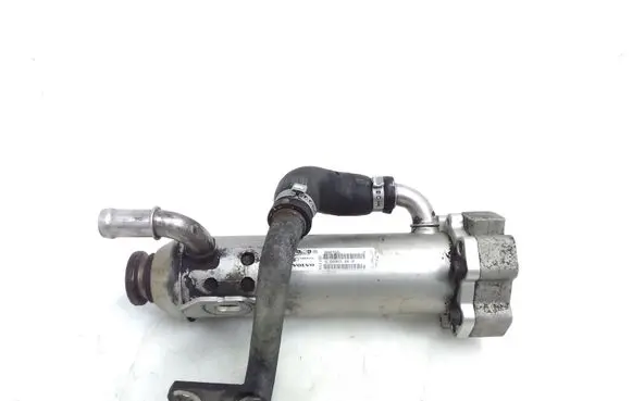 Volvo XC70 EGR valve cooler 880766L 880182B