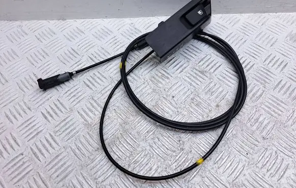 Toyota Verso Fuel cap flap release cable 7730652040 770350F030 7737712060