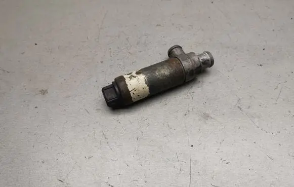 Audi 80 90 S2 B4 Idle control valve (regulator) 