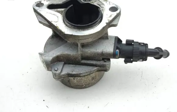 Nissan Qashqai Vacuum pump 705641000 17T3292127 146505972R