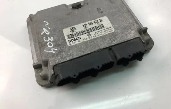 Skoda Octavia Mk1 (1U) Engine control unit/module 038906018BR