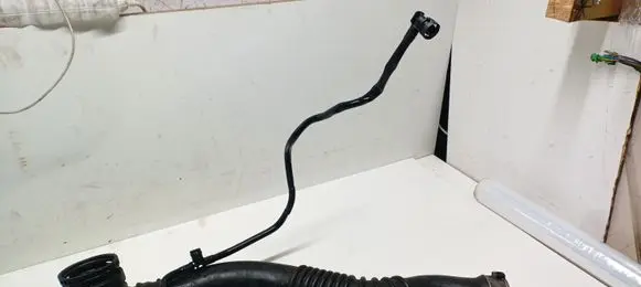 BMW 3 F30 F35 F31 Intercooler hose/pipe 7597592