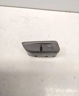 Ford Focus C-MAX Windscreen/window heater switch Am5t18c621ab