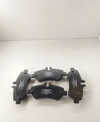 Mercedes-Benz Sprinter W906 Brake pads (rear) LP1983