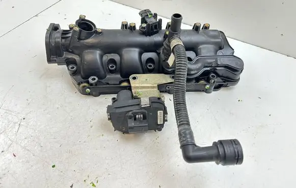 Opel Zafira C Intake manifold 55571993