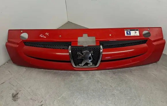 Peugeot Partner Front grill 9644758577 9644758777
