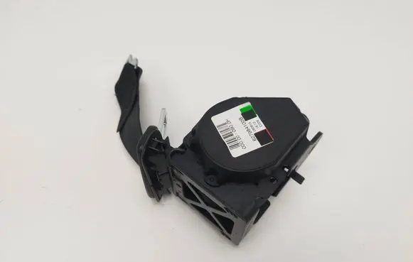 Jaguar XE Rear seatbelt 000000900H 627984100B 060615