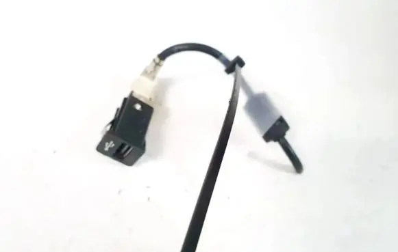 BMW 5 GT F07 USB socket connector 916719601