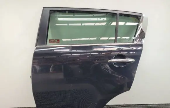KIA Sportage Rear door 