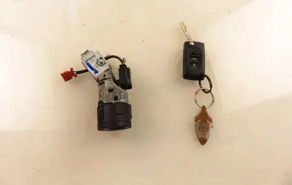 Peugeot 407 Ignition lock 9648445180
