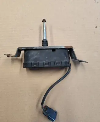 Volvo V70 Headlight wiper motor 8620960 90206218