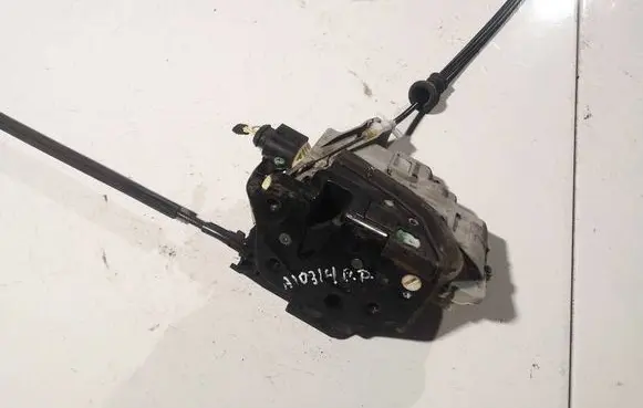 Volkswagen PASSAT B6 Front door lock 3c1837016a