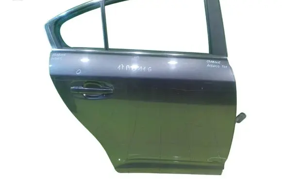 Toyota Avensis T270 Rear door PRAWE