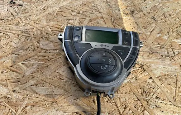 Peugeot 807 Climate control unit 14874990