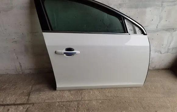Volvo S60 Front door