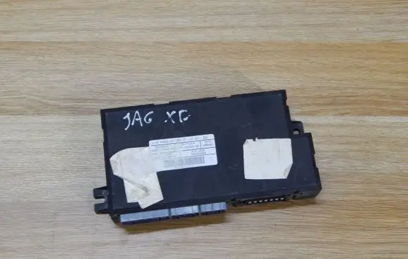 Jaguar XF X250 Seat control module 6W8314C708AA 532268604 6W8314C249AD