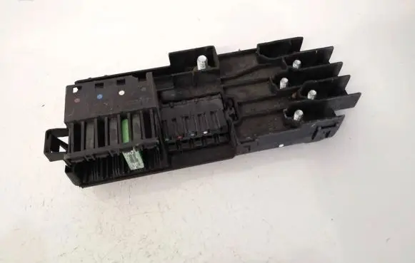 Mercedes-Benz E W211 Fuse box set 2115452301