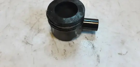 Audi A6 S6 C7 4G Piston 8372T 9R2