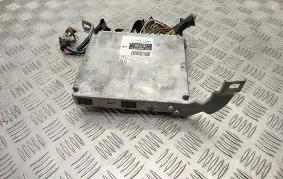 Lexus RX 330 - 350 - 400H Engine control unit/module 8998148060 2752000066
