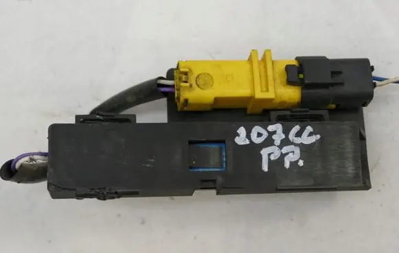 Peugeot 207 CC Tire pressure sensor 9655025480