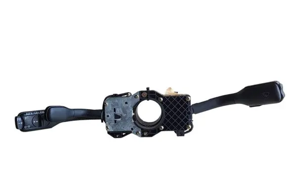 Wiper turn signal indicator stalk/switch