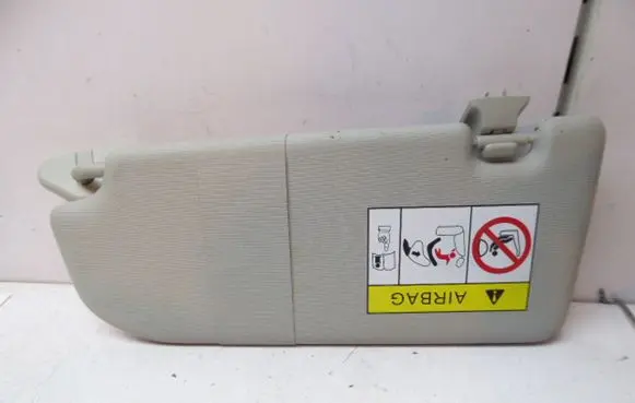 MG ZS Sun visor