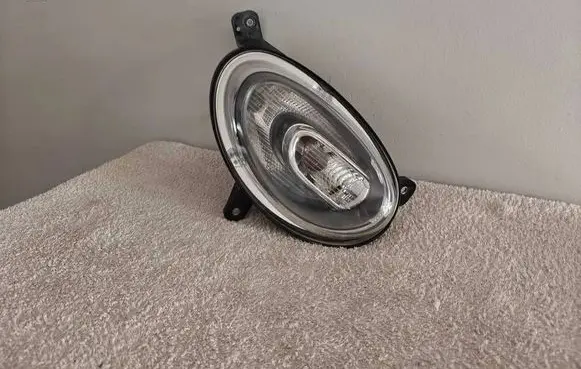 Fiat 500X Headlight/headlamp 51937405 057480 5937405