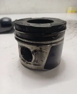 Suzuki SX4 S-Cross Piston 0792A