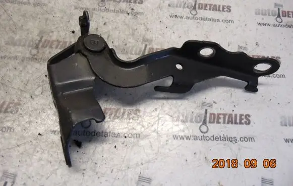 Toyota Corolla E120 E130 Engine bonnet/hood hinges