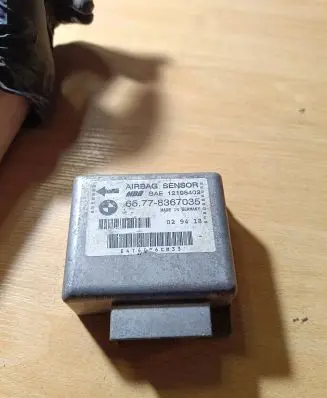 BMW 5 E34 Airbag control unit/module 65778367035 12198402