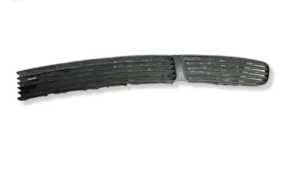 Volkswagen PASSAT B5 Front bumper lower grill 3B0853677B