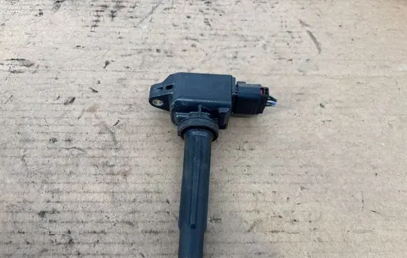 Mazda 6 High voltage ignition coil H6T61271 K6266 PE2018100