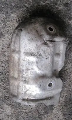 Mitsubishi Outlander Heat shield in engine bay 