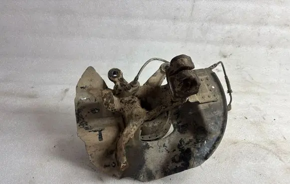Front wheel hub