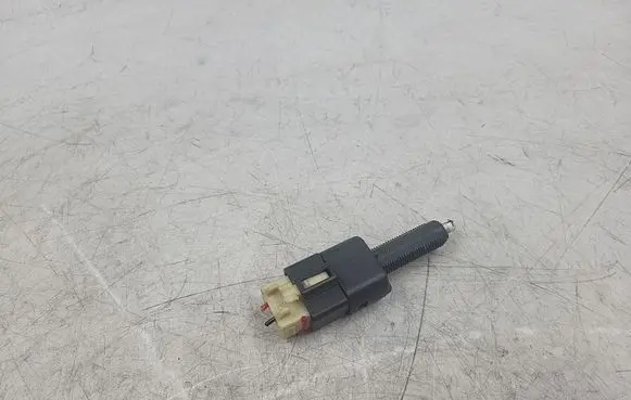 Mitsubishi Lancer X Brake pedal sensor switch 