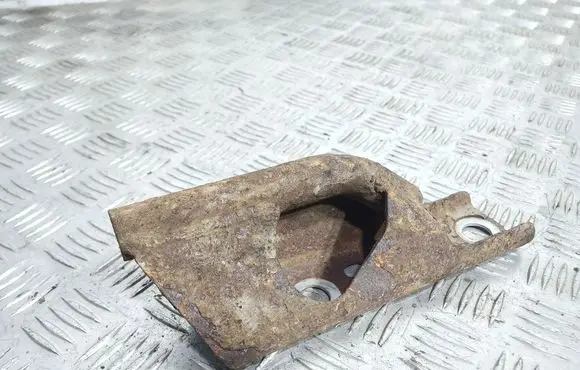 Volvo XC90 Towing hook eye 